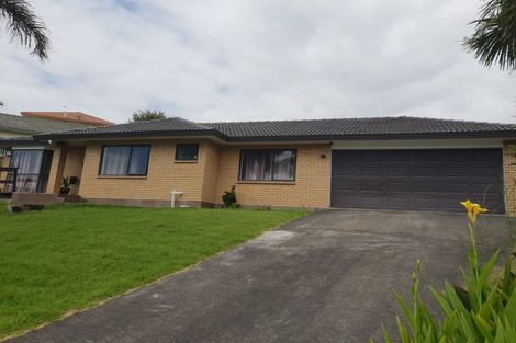 Photo of property in 16 Lowburn Place, Clover Park, Auckland, 2019