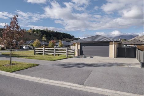 Photo of property in 2 Banbury Terrace, Lower Shotover, Queenstown, 9304