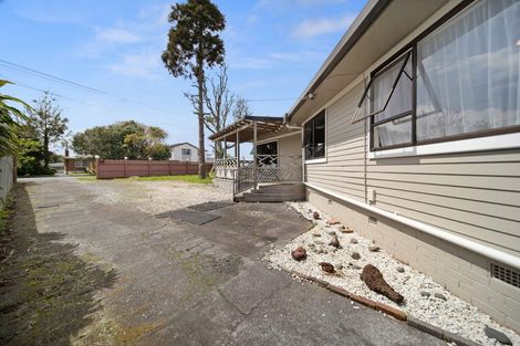 Photo of property in 44 Harwood Crescent, Otara, Auckland, 2023