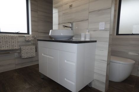 Photo of property in 4 Ellesmere Avenue, Bell Block, New Plymouth, 4312