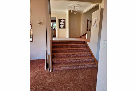 Photo of property in 1 Paulownia Place, Totara Heights, Auckland, 2105