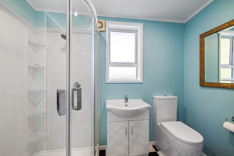 Photo of property in 24 Beach Road, Waikawa, Picton, 7220