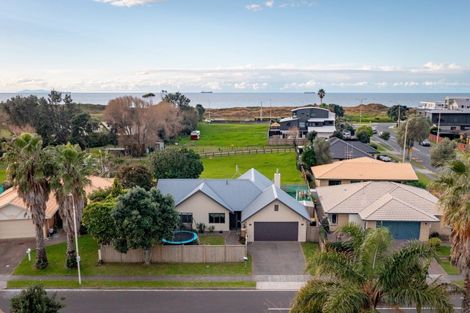 Photo of property in 4 Haven Grove, Papamoa Beach, Papamoa, 3118