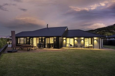 Photo of property in 5 Tahi Street, Albert Town, Wanaka, 9305