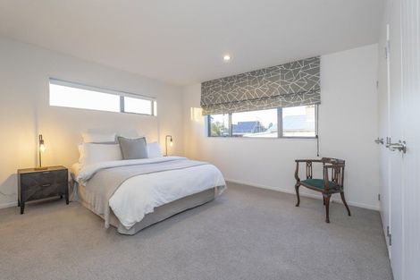 Photo of property in 15a St Michaels Avenue, Point Chevalier, Auckland, 1022