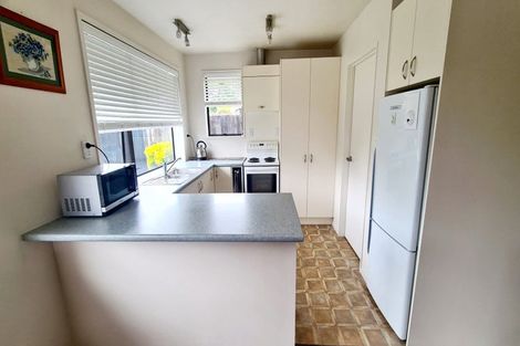 Photo of property in 2/5 Gibbs Place, Halswell, Christchurch, 8025