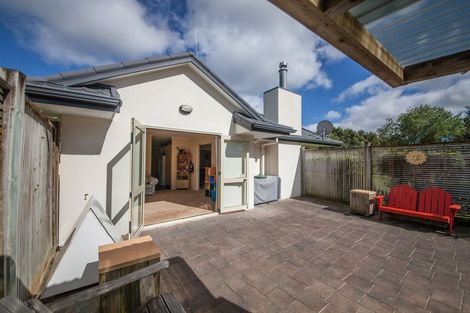 Photo of property in 29 Ngahere Park Road, Turitea, Palmerston North, 4472