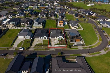 Photo of property in 34 Tahuna Minhinnick Drive, Glenbrook, 2681