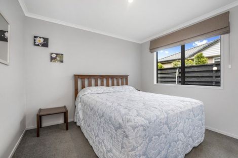 Photo of property in 2 Vista Close, Omokoroa, 3114