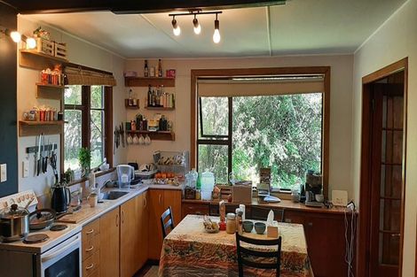 Photo of property in 18 Half Mile Road, Tuatapere, 9620