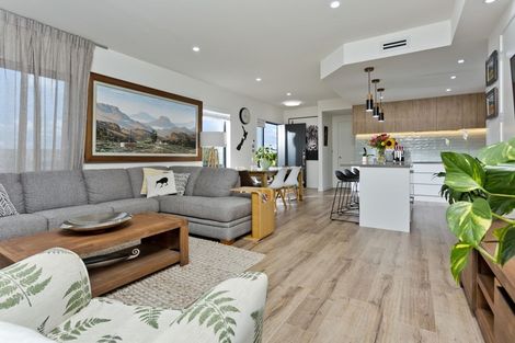 Photo of property in 8 Windlass Street, Long Bay, Auckland, 0630