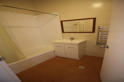 Photo of property in 4 Torrens Terrace, Mount Cook, Wellington, 6011