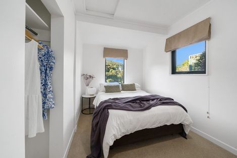 Photo of property in 49 Airlie Road, Plimmerton, Porirua, 5026