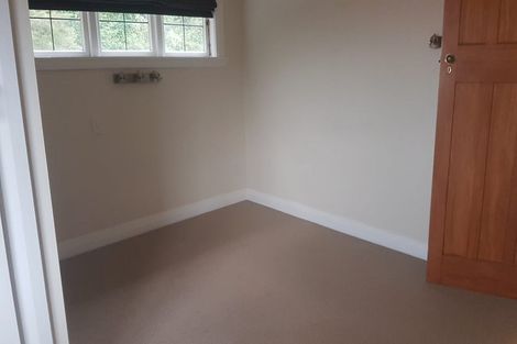 Photo of property in 17 Saint Michaels Crescent, Kelburn, Wellington, 6012