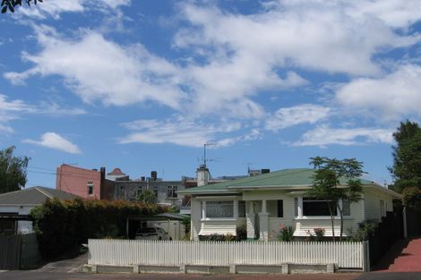 Photo of property in 4 Riro Street, Point Chevalier, Auckland, 1022