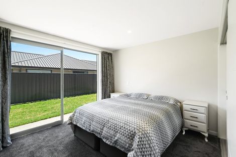 Photo of property in 5 Pepperwood Green, Albert Town, Wanaka, 9305