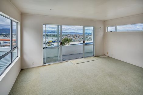 Photo of property in 20 Magnolia Grove, Maungaraki, Lower Hutt, 5010