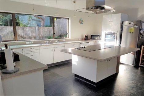 Photo of property in 3 Oak Avenue, Paremata, Porirua, 5024