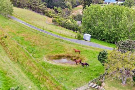 Photo of property in 69 Pipitiwai Drive, Helensville, Kaukapakapa, 0871