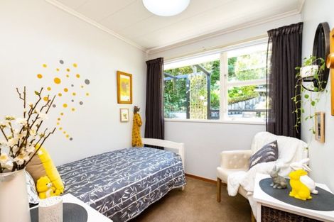 Photo of property in 13 Denholm Road, Hospital Hill, Napier, 4110