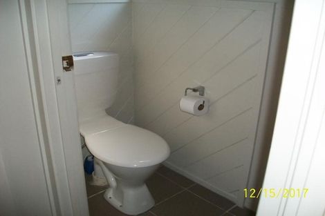 Photo of property in 10 Kayle Glen, West Harbour, Auckland, 0618