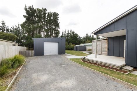 Photo of property in 37 Hewitts Road, Linton, Palmerston North, 4472