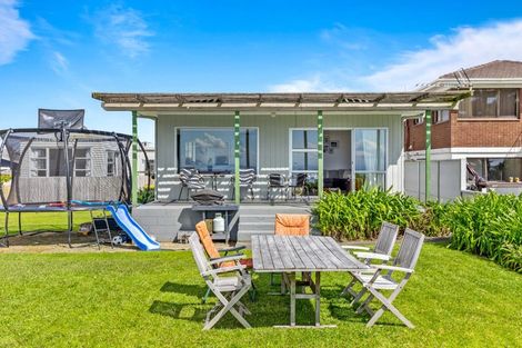 Photo of property in 43 Tiri Road, Manly, Whangaparaoa, 0930