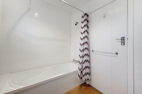 Photo of property in 71 Ngamotu Road, Spotswood, New Plymouth, 4310