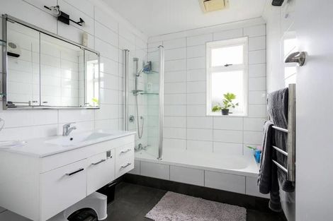 Photo of property in 3 Flower Street, Fairfield, Dunedin, 9018