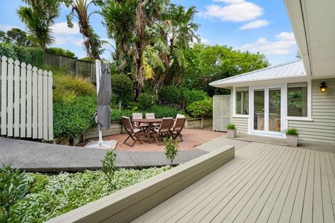 Photo of property in 1/15 Pemberton Avenue, Bayview, Auckland, 0629