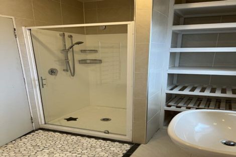 Photo of property in 139d High Street, Oxford, 7430