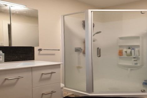 Photo of property in 3/104 Picton Avenue, Riccarton, Christchurch, 8011