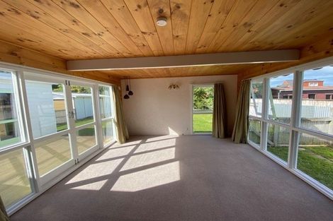 Photo of property in 4 Rimu Street, Waikanae, 5036