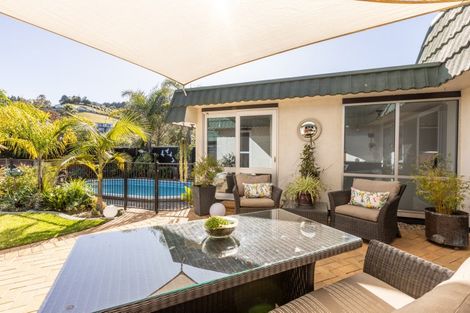 Photo of property in 14 D'arcy Place, Taradale, Napier, 4112