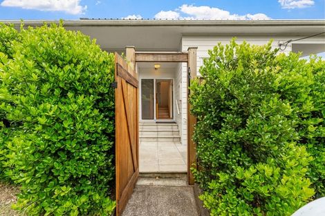 Photo of property in 267 Vipond Road, Stanmore Bay, Whangaparaoa, 0932