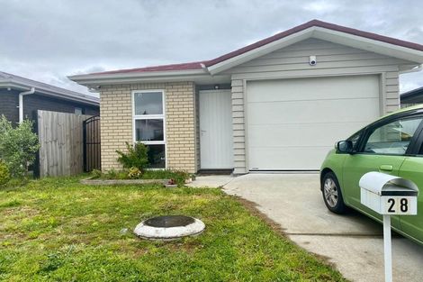 Photo of property in 28 Farmland Road, Papakura, 2110