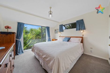 Photo of property in 14 Maungaraki Road, Korokoro, Lower Hutt, 5012