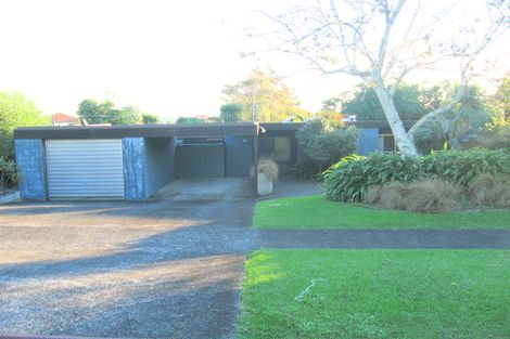Photo of property in 28 Sunnyhill Crescent, Sunnyhills, Auckland, 2010