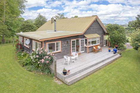 Photo of property in 122 Kaiwhaiki Road, Kaiwhaiki, Whanganui, 4575