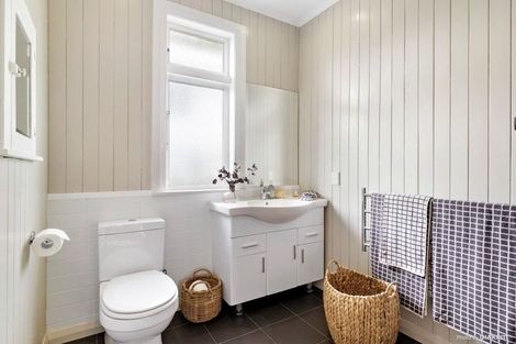 Photo of property in 73 Rotherham Terrace, Miramar, Wellington, 6022