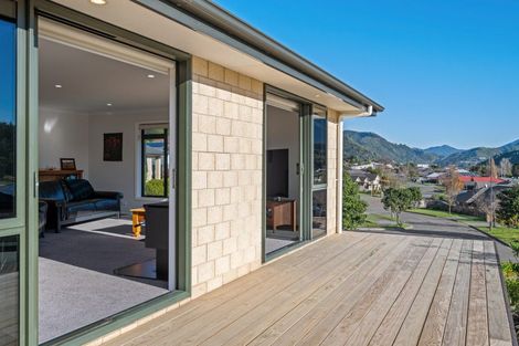 Photo of property in 10 Pukeko Place, Picton, 7220