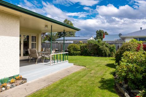 Photo of property in 30 Hughes Street, Waimate, 7924