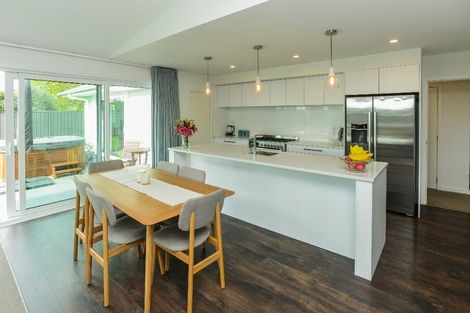 Photo of property in 23 Whakatomo Place, Havelock North, 4130