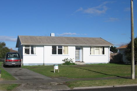 Photo of property in 13 Wallis Place, Onekawa, Napier, 4110