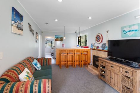 Photo of property in 105 Rua Avenue, Waitarere Beach, Levin, 5510