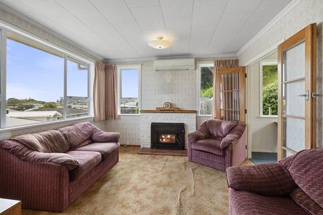Photo of property in 31 Simons Street, Moturoa, New Plymouth, 4310