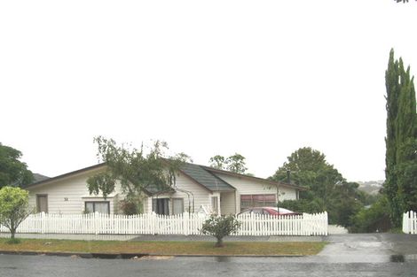 Photo of property in 38 Chelsea View Drive, Chatswood, Auckland, 0626