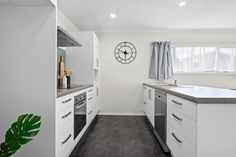 Photo of property in 12 Anna Jean Crescent, Flagstaff, Hamilton, 3210