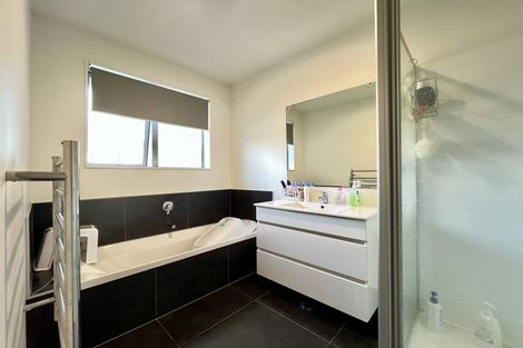 Photo of property in 52b Kayes Road, Pukekohe, 2120