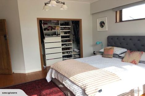 Photo of property in 39 Renfrew Avenue, Sandringham, Auckland, 1041